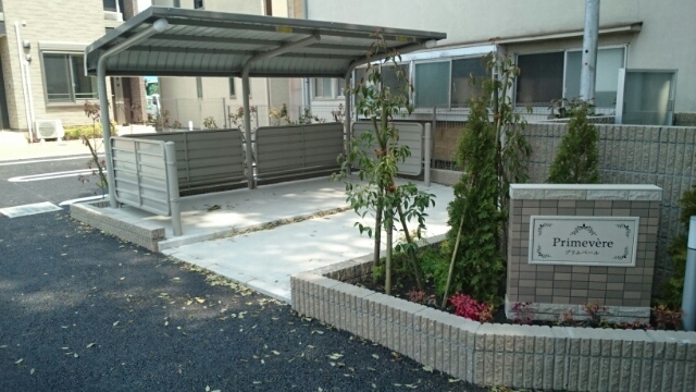 13/23 エントランス