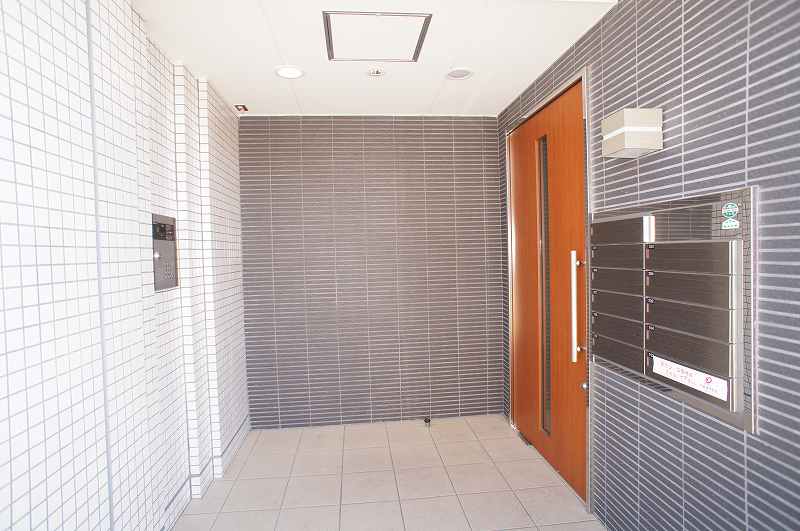 14/22 エントランス