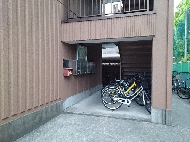 13/20 エントランス