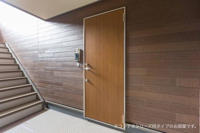 14/21 エントランス