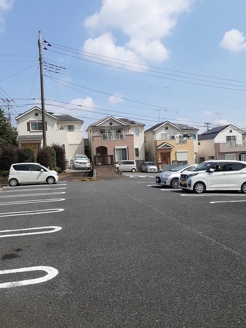 20/28 駐車場