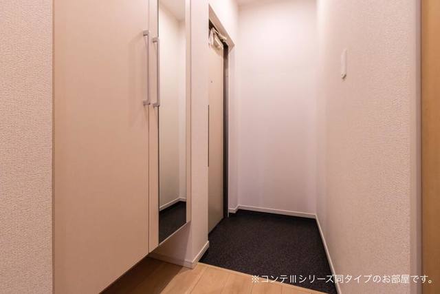 13/30 玄関