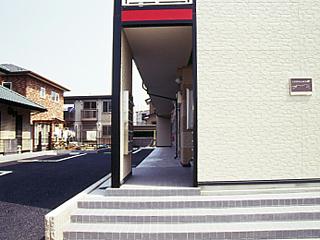 13/14 エントランス