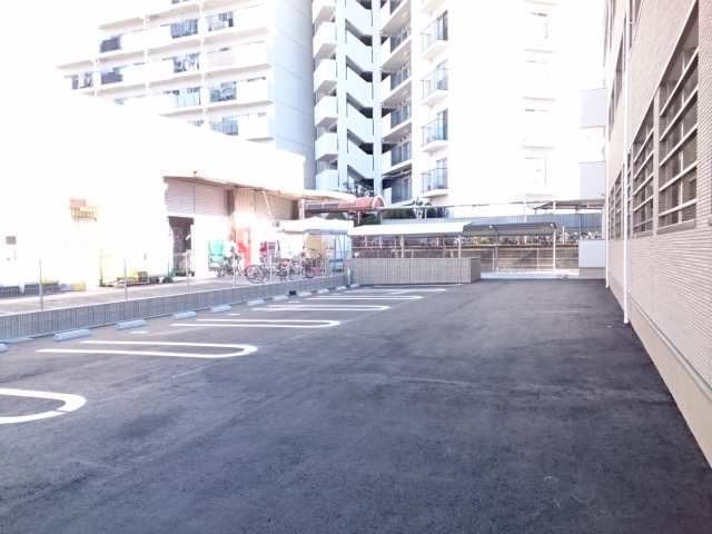 14/20 駐車場