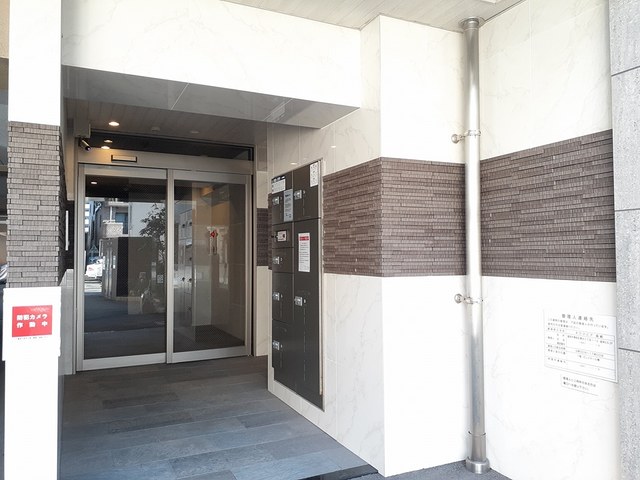 13/20 エントランス