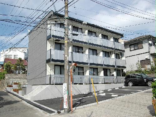 18/26 エントランス