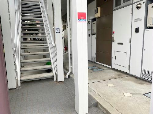 2/2 エントランス