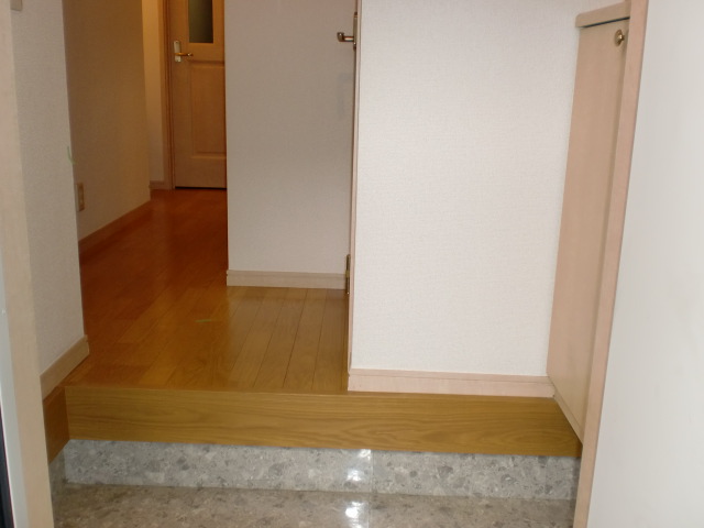 14/17 エントランス