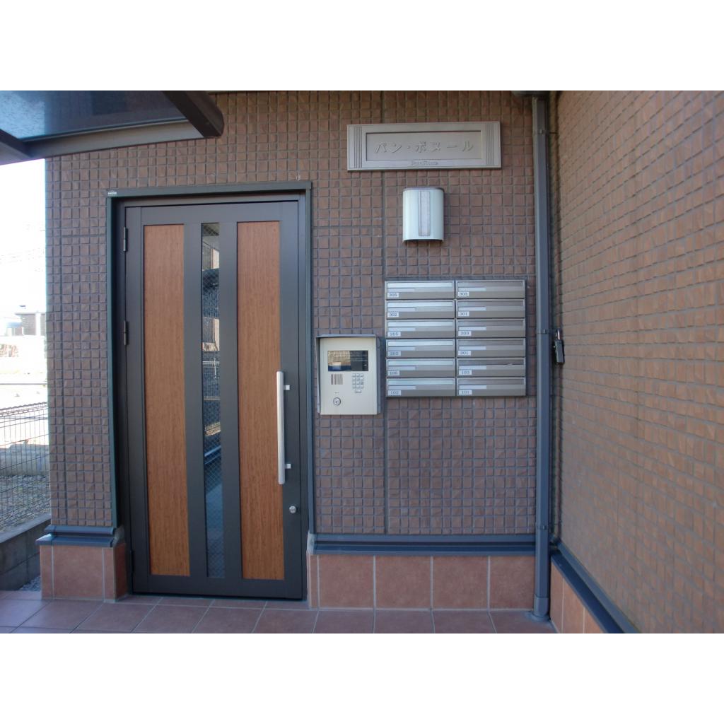 13/23 エントランス