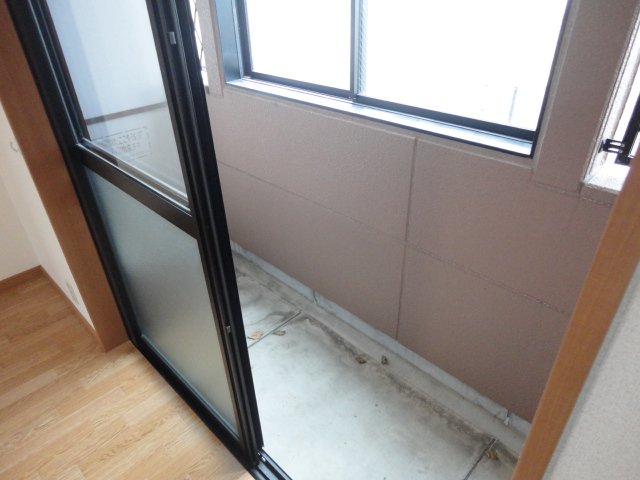 18/26 バルコニー