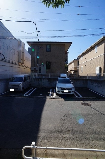 14/30 駐車場