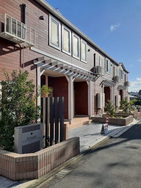 14/20 エントランス