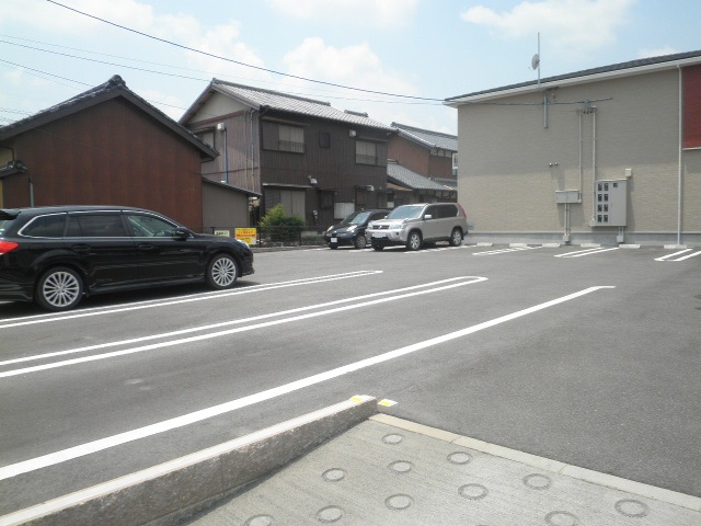 22/30 駐車場