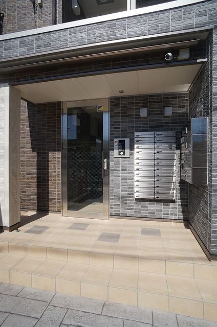 13/20 エントランス