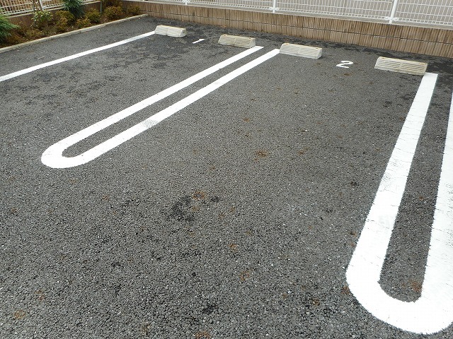 14/23 駐車場