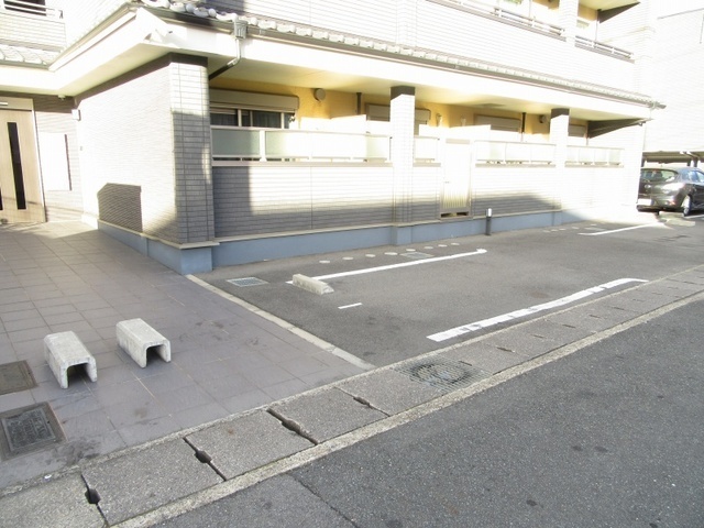 2/8 駐車場