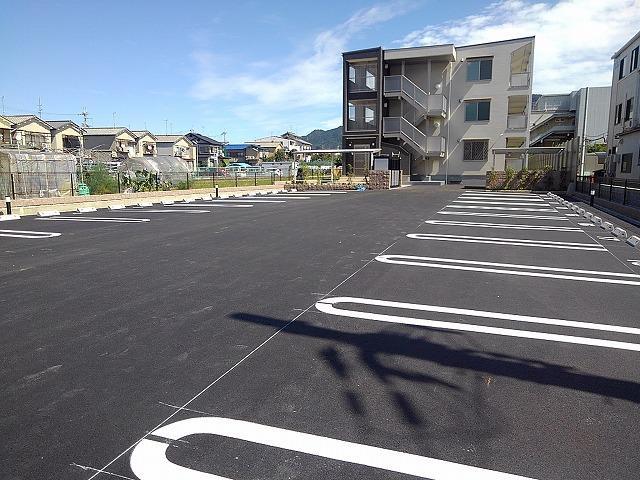 14/20 駐車場
