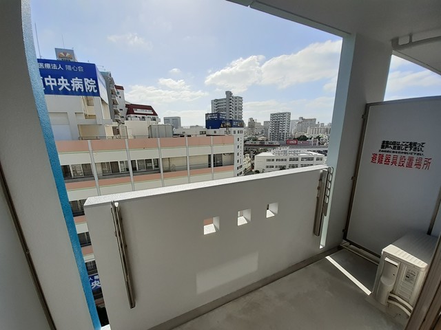 バルコニー