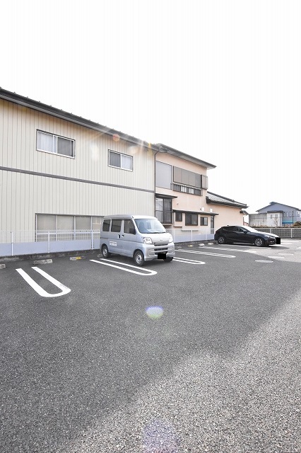 14/20 駐車場