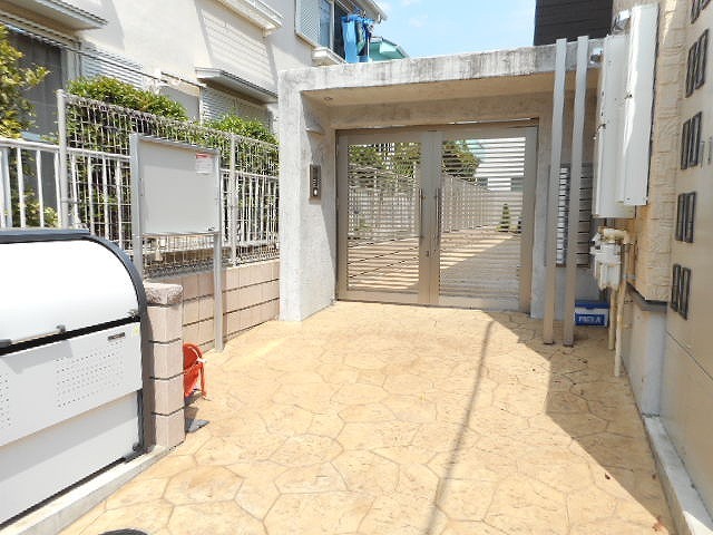 2/6 エントランス