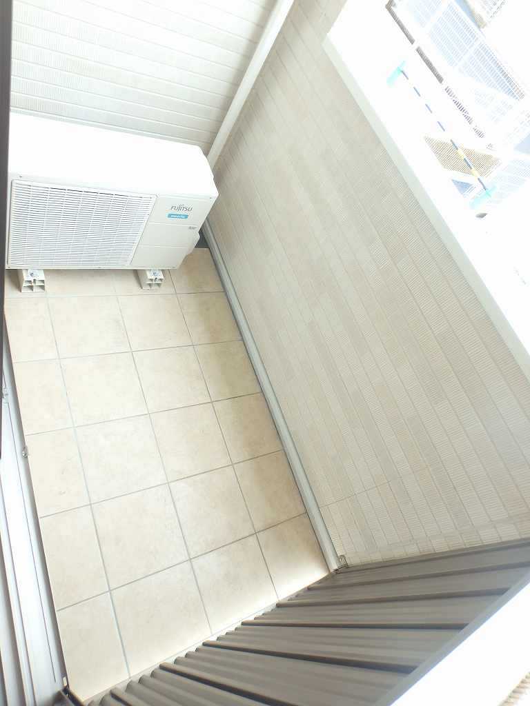 21/30 バルコニー