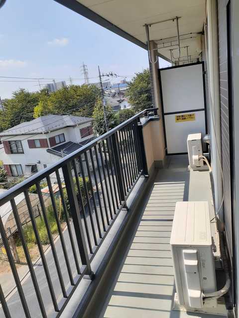18/28 バルコニー