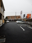 22/28 駐車場