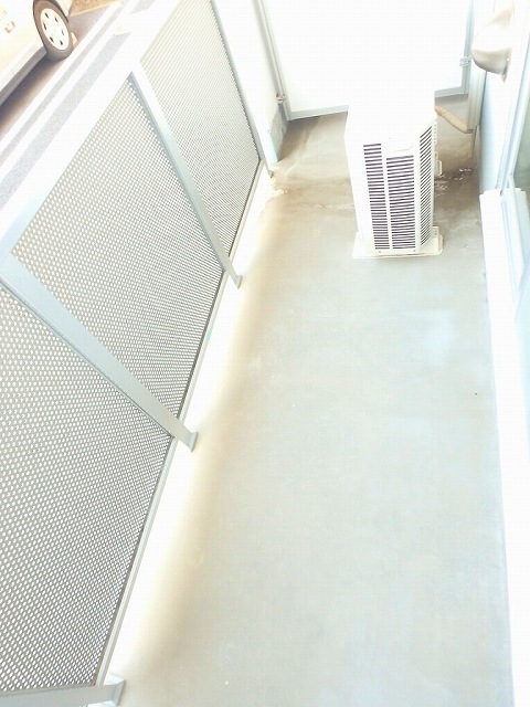 15/28 バルコニー
