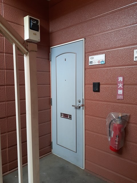 15/18 エントランス