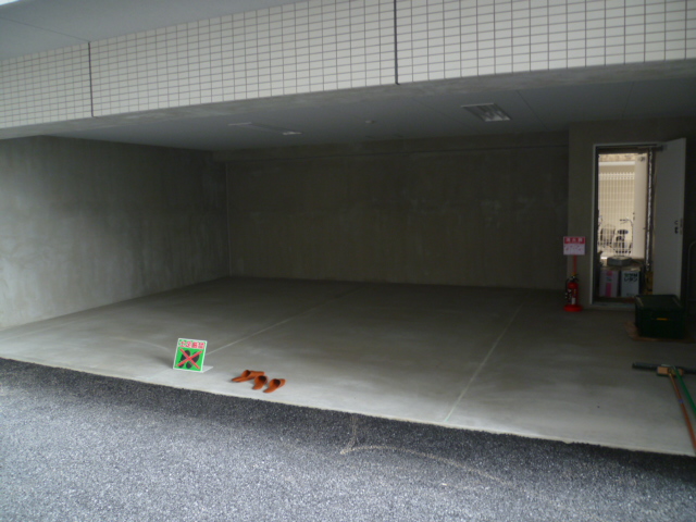 22/30 駐車場