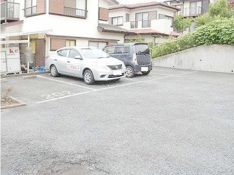 22/30 駐車場