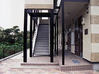 14/23 エントランス