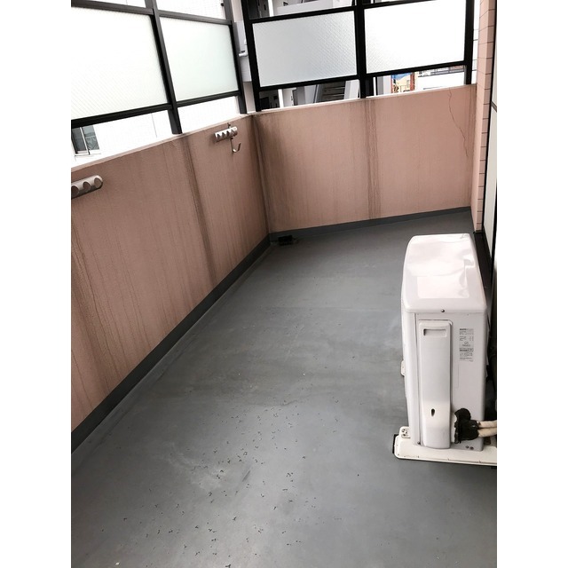 13/18 バルコニー