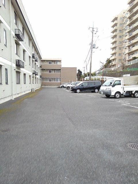 19/25 駐車場