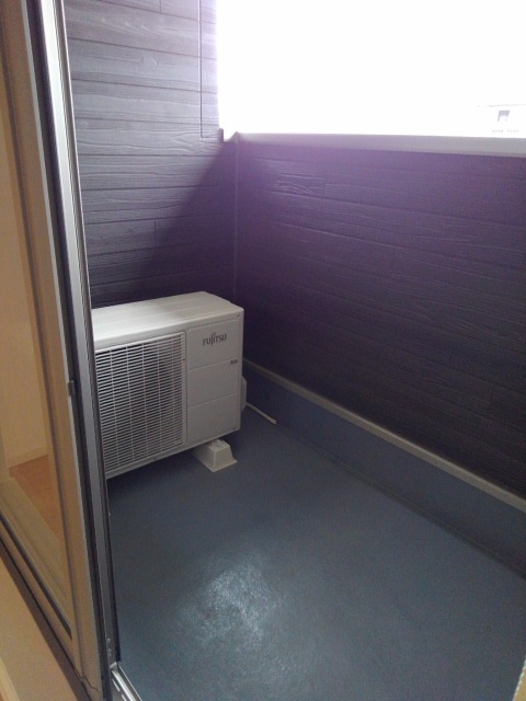 18/28 バルコニー