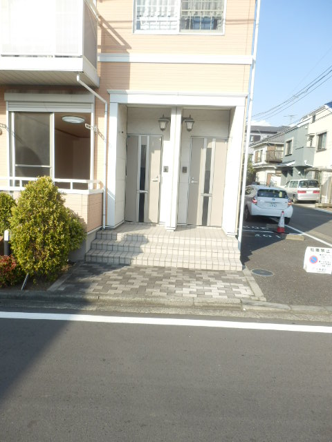 21/30 エントランス