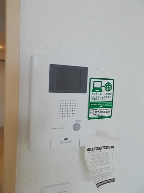 16/28 エントランス