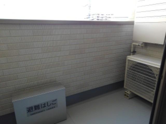 14/30 バルコニー