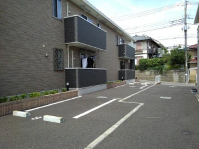 17/23 駐車場