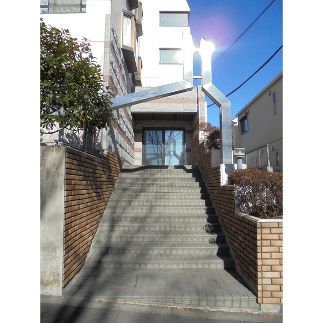 19/19 エントランス