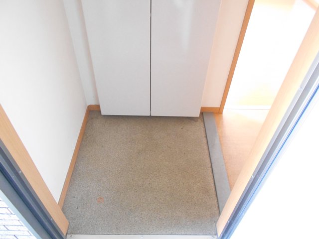 14/30 玄関