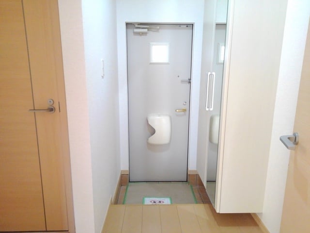 15/21 エントランス