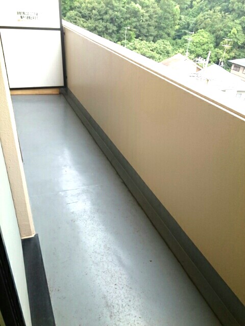 15/28 バルコニー