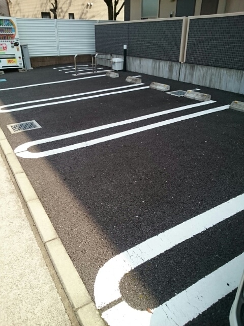 15/23 駐車場