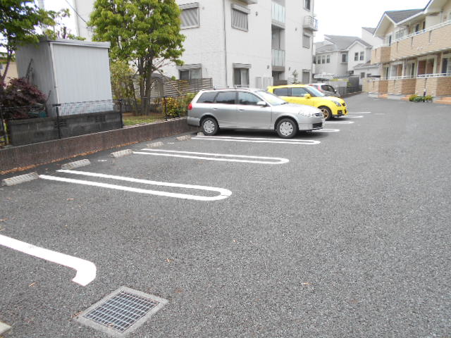 19/26 駐車場