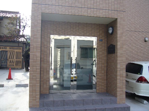 2/8 エントランス