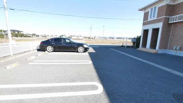 14/20 駐車場