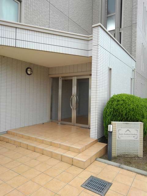 14/20 エントランス