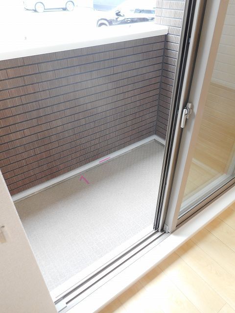 13/20 バルコニー