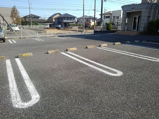 14/20 駐車場